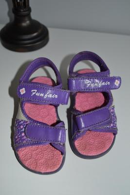 Dievčenské sandálky veľ. 25 - Obrázok č. 1