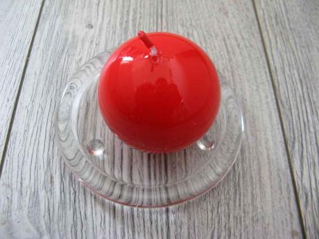 Sviečka guľa 6 cm červená lakovaná - Obrázok č. 1