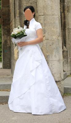 snehobiele svadobné šaty aj s bolerkom 36-38 - Obrázok č. 1