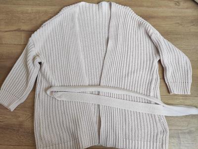 Pudrovy sveter Oversize - Obrázok č. 1